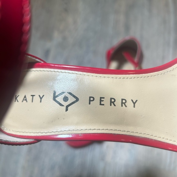 Katy Perry Collections Red Women's Heels Size: 7 - Picture 3 of 10